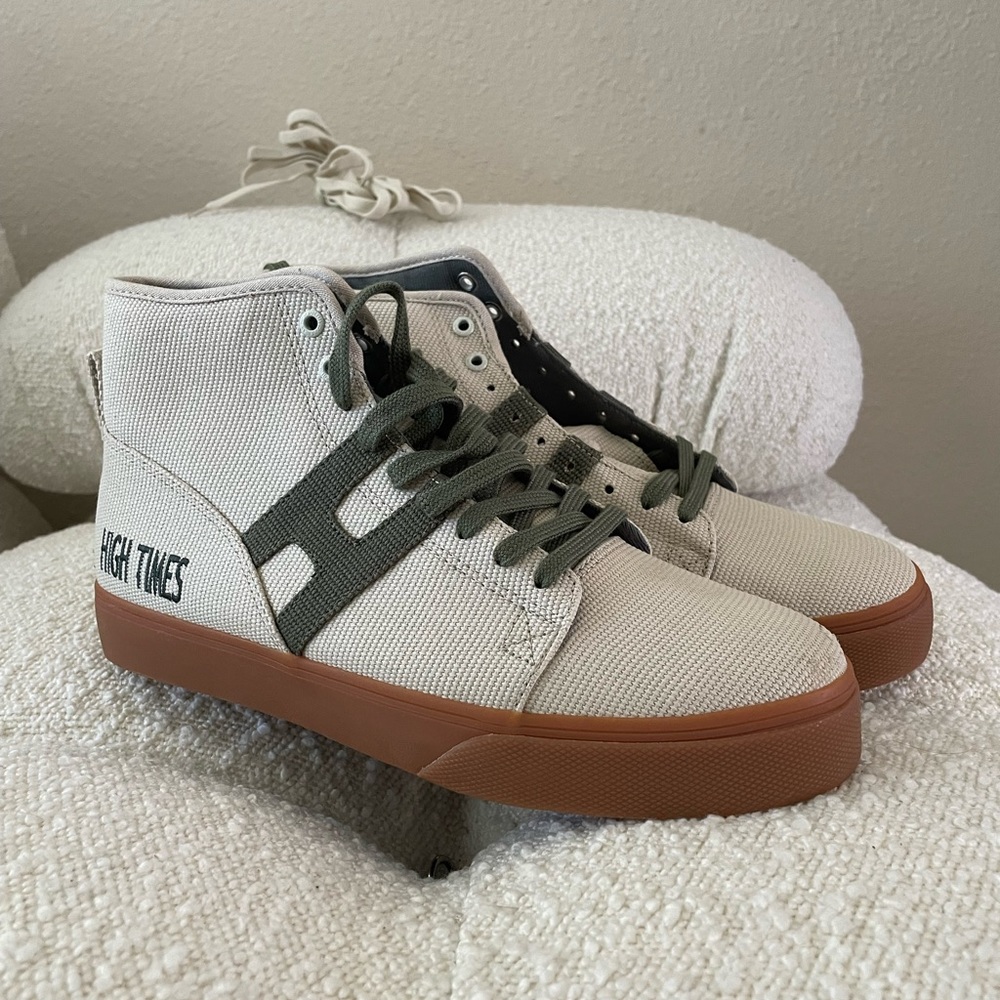HUF X HIGH TIMES Hupper NWT